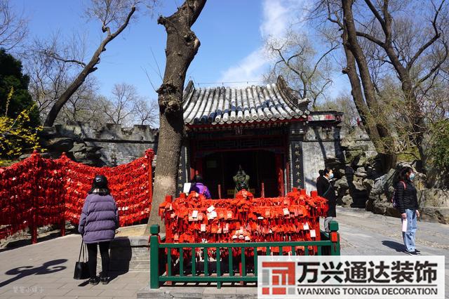 办公室东边门风水最好座位图办公室门方位风水